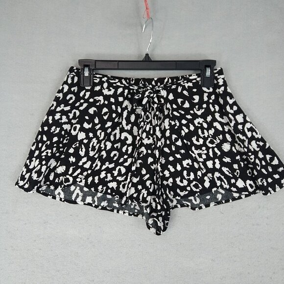 Lulus Pants - Lulus Casual Sexy Shorts Womens Size M Black Leopard Print Tie Waist Lightweight
